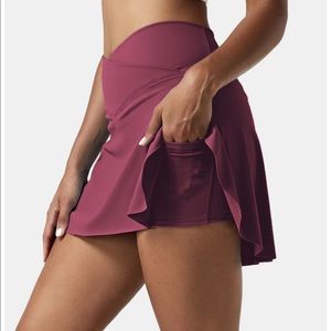NWT Halara maroon tennis athletic skirt/skort